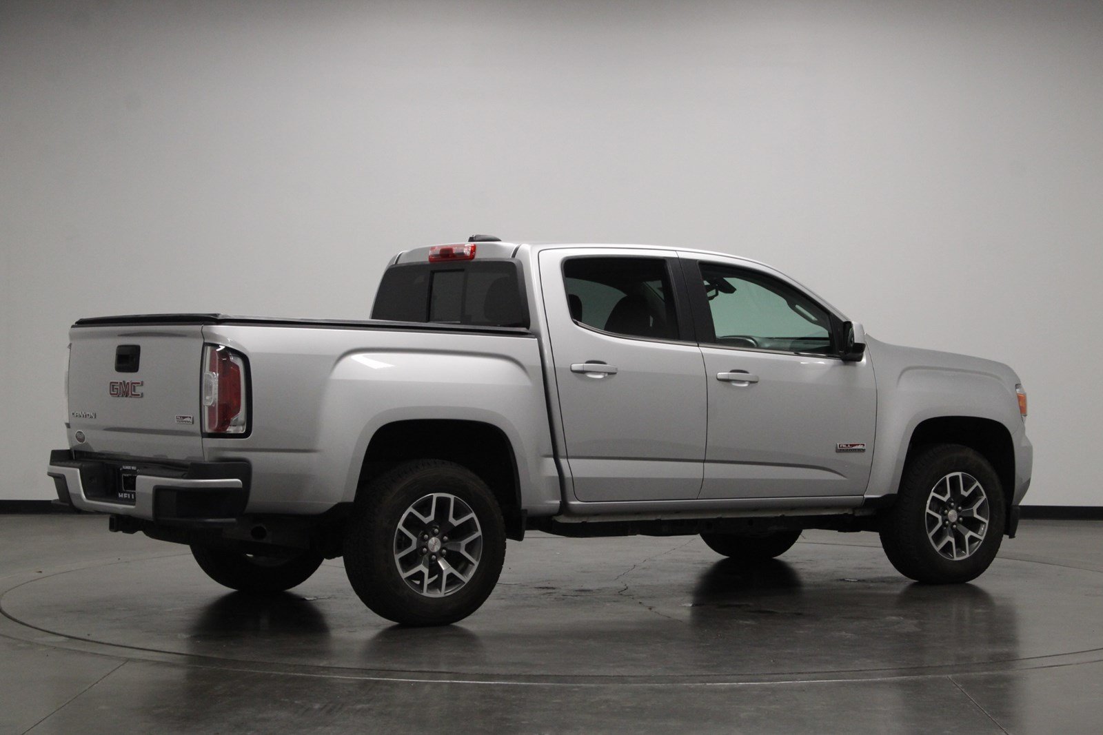 Pre-owned 2017 Gmc Canyon 4wd Sle In El Paso #u6944 